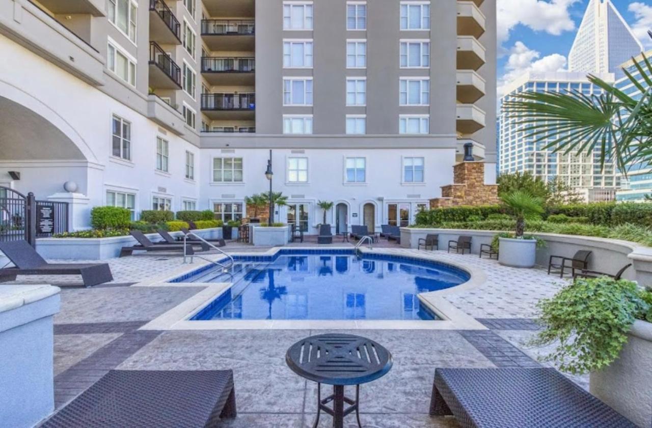 Spacious 2 Bed, 2 Bath Uptown Gem In The Heart Of The City-Parking-Wi-Fi-Balcony Cgv Charlotte Eksteriør bilde