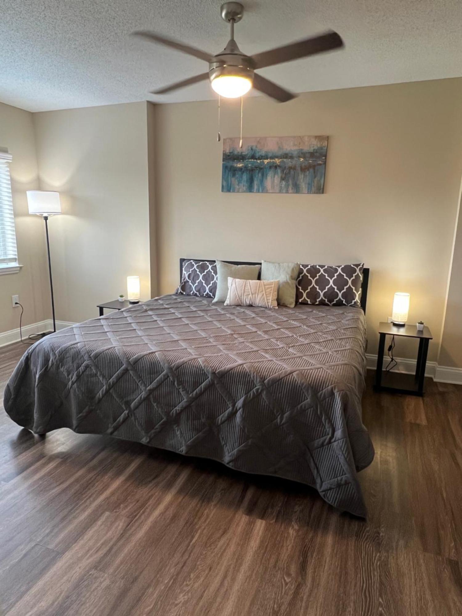 Spacious 2 Bed, 2 Bath Uptown Gem In The Heart Of The City-Parking-Wi-Fi-Balcony Cgv Charlotte Eksteriør bilde